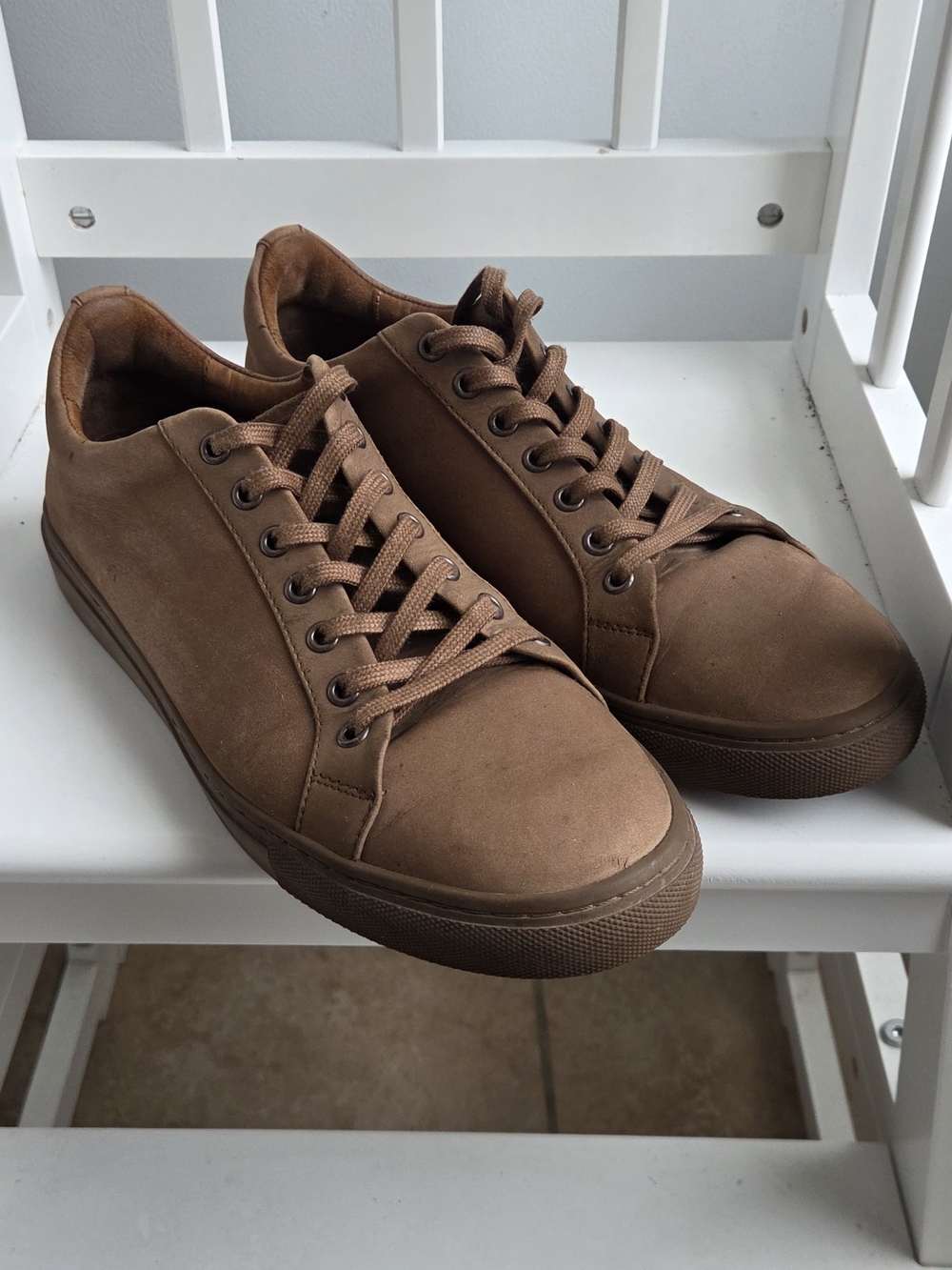 Men's Casual Brown Low-Top Sneakers